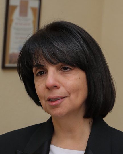 ԱՍԱՏՐՅԱՆ ԱՆՆԱ